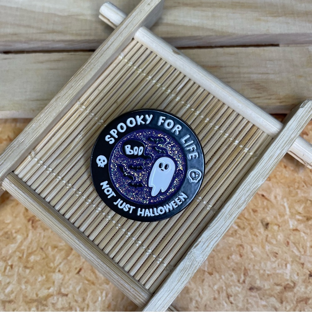 Halloween Theme Pin